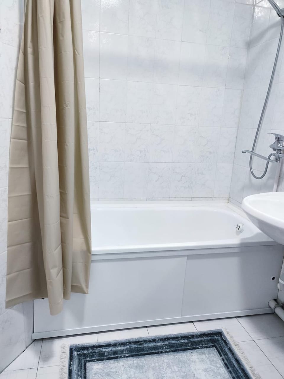Shower, Bathroom, Bath, towels
