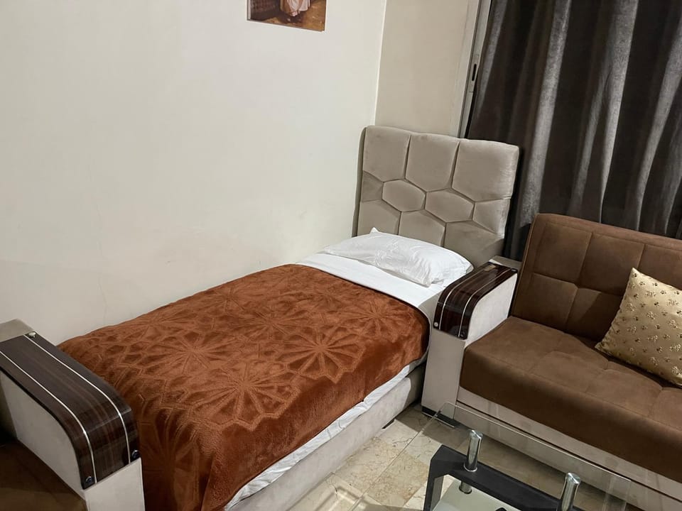 Appartement 1er étage numéro 7 POUR FAMILLE Apartment in Marrakesh