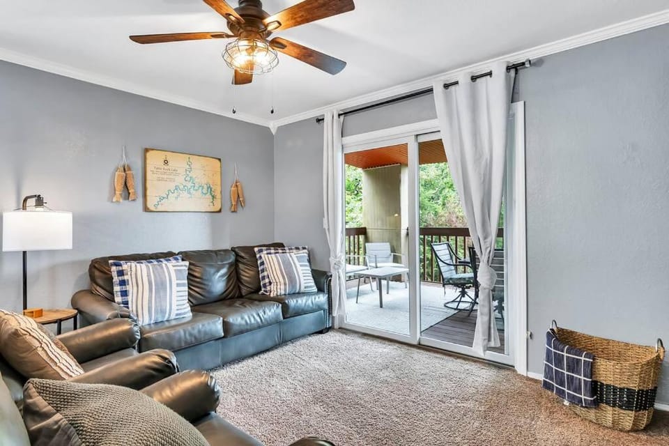 Living room, fireplace