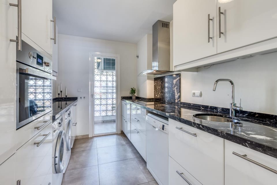 Kitchen or kitchenette, dishwasher, pet friendly, stove, washing machine, dryer