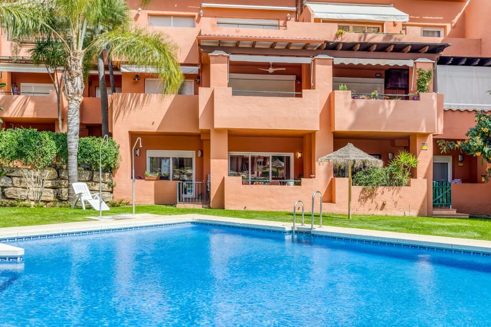 Property building, Pool view