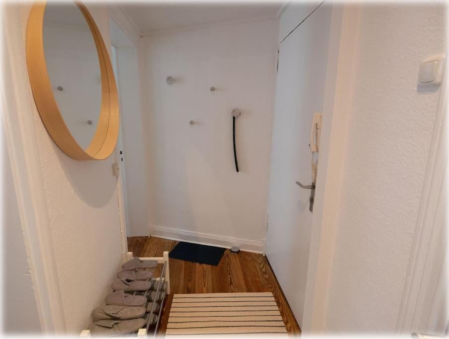 Gemütlich - 2 Zimmer-Altbau, 24h Check-in Apartment in Kiel