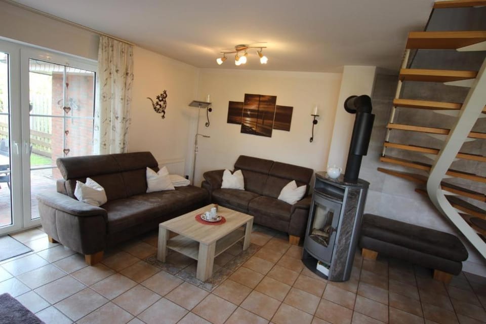 NEU! Ferienhaus Conny mit Badesteg und Ruderboot House in Lower Saxony, Germany