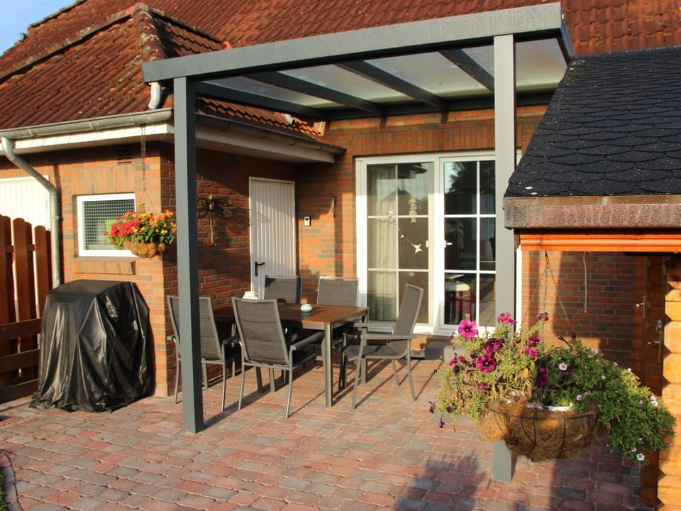 NEU! Ferienhaus Conny mit Badesteg und Ruderboot House in Lower Saxony, Germany