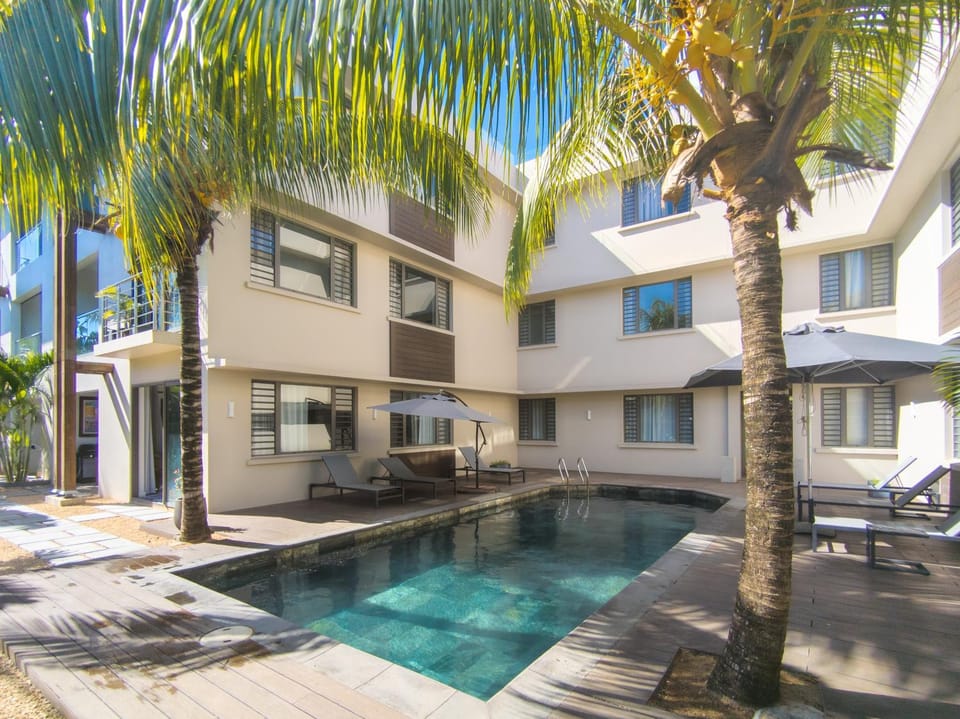 Property building, Swimming pool