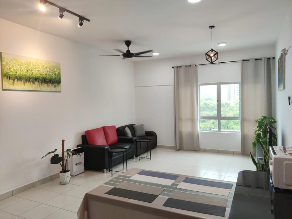TV and multimedia, Living room, Seating area, fireplace