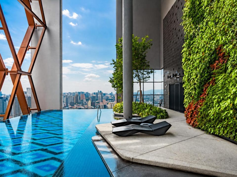 Balcony/Terrace, Swimming pool