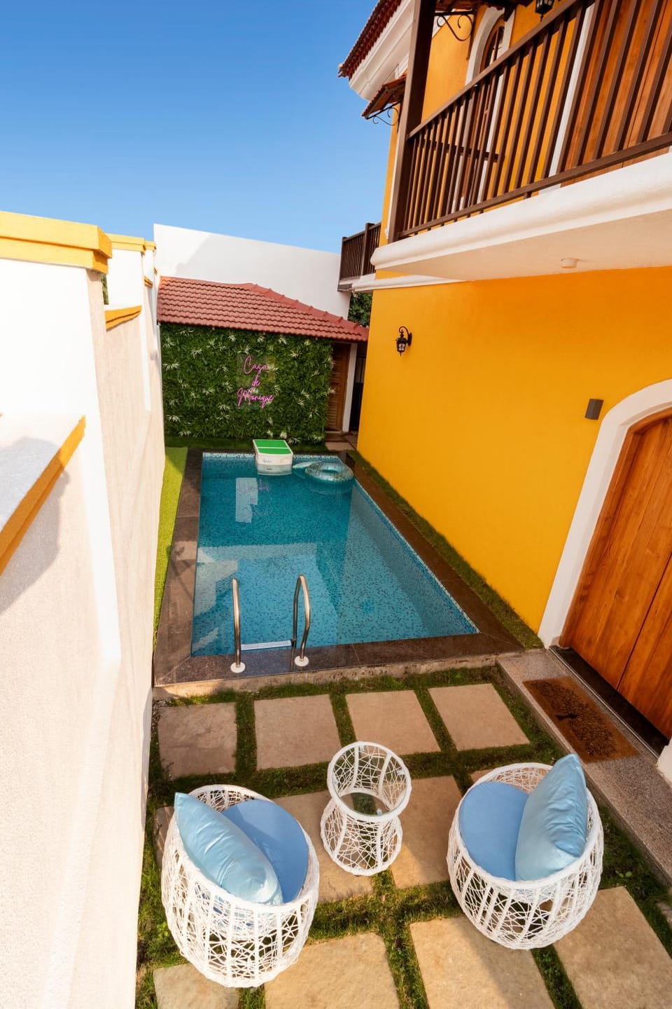 Pool view, Swimming pool