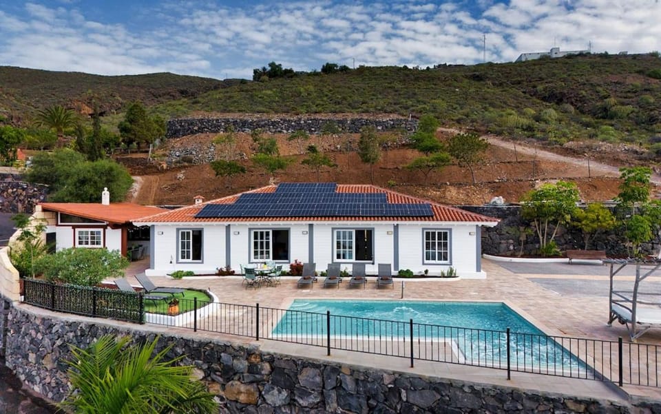 Villa la Paz by Villas Vista Gomera Villa in Canary Islands
