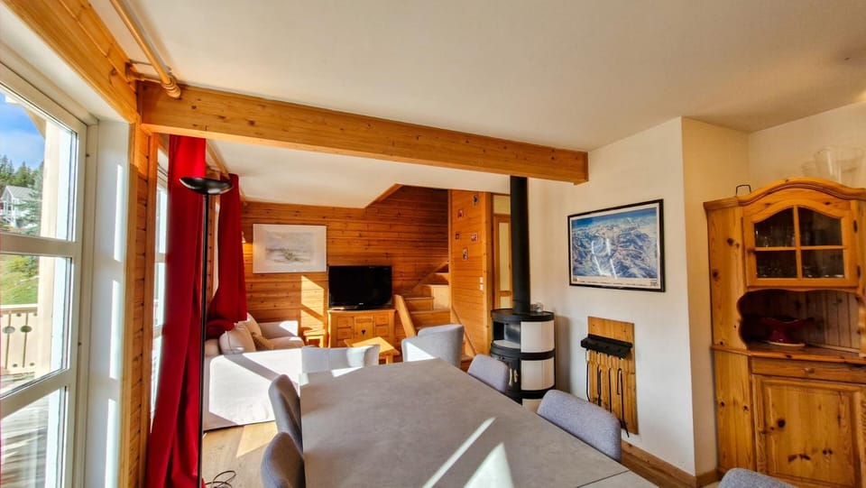 Résidence Hameau - Chalet confortable · Poêle à bois · Terrasse · Garage · WIFI gratuit MAE-8714 Chalet in Arâches-la-Frasse
