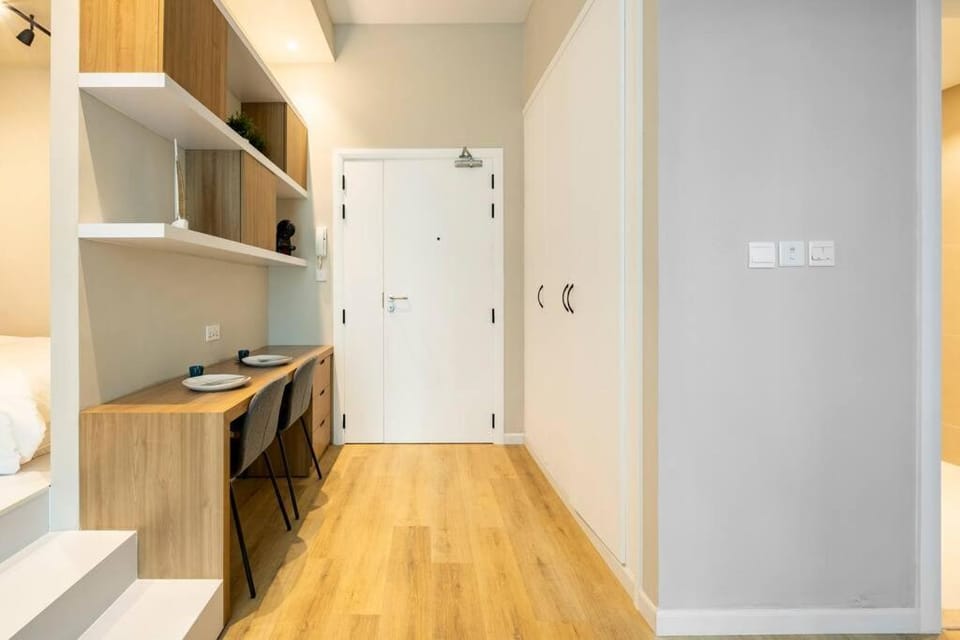 Exclusive Designer Studio by Marina, Beach & Mall Apartment in Dubai