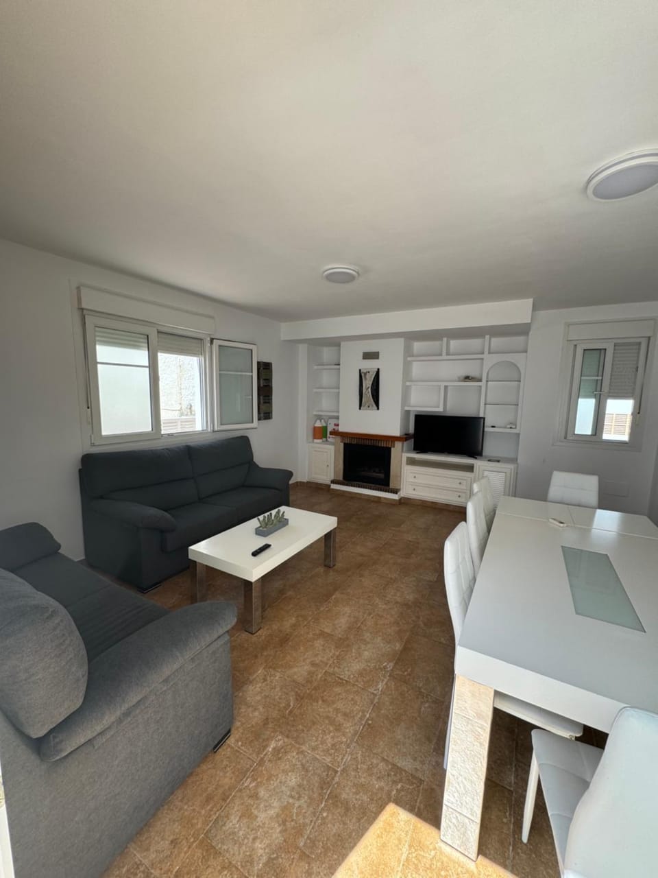 Living room, Dining area