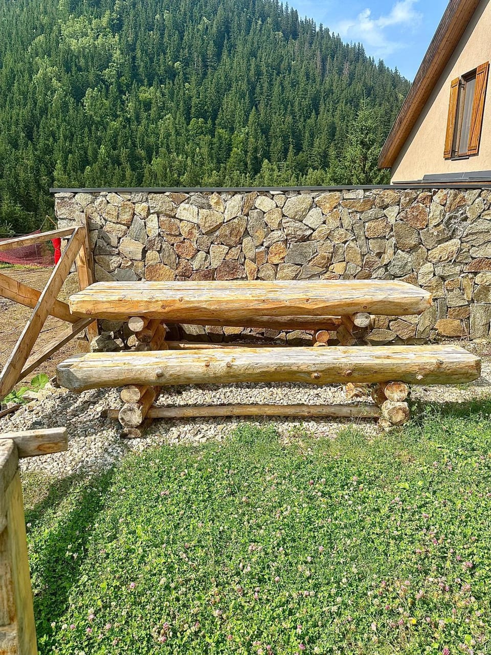 Natural landscape, Dining area, Mountain view