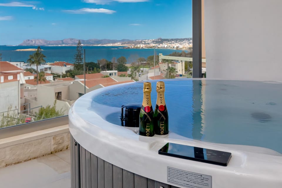 View (from property/room), Balcony/Terrace, Sea view