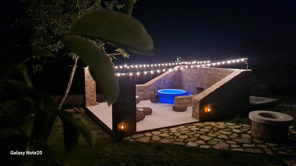 HIŠA KAPIŠ with HOT TUBE Apartment in Istria County
