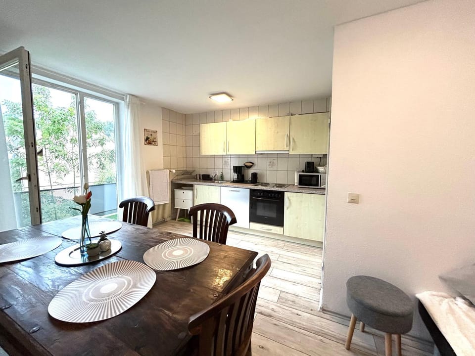 Property building, Kitchen or kitchenette, Living room
