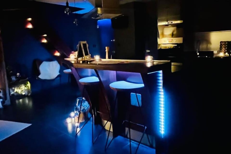 Living room, kitchen