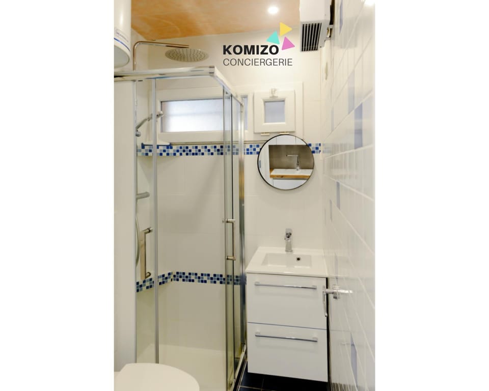 Shower, Bathroom