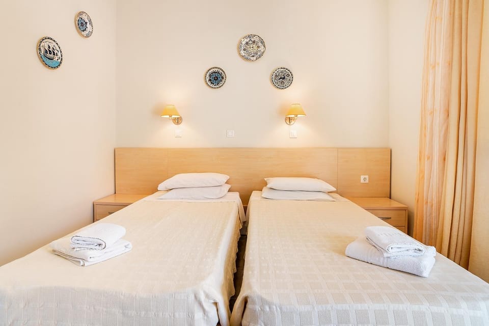 Property building, Living room, Bedroom