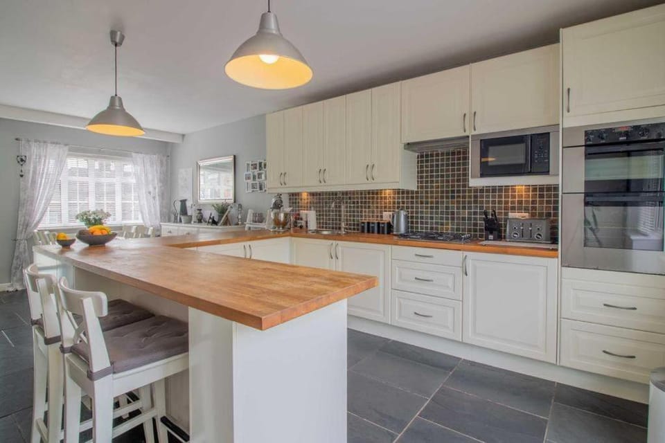 Pear Tree House House in England