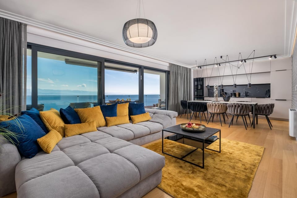 Kitchen or kitchenette, Living room, Dining area, Sea view