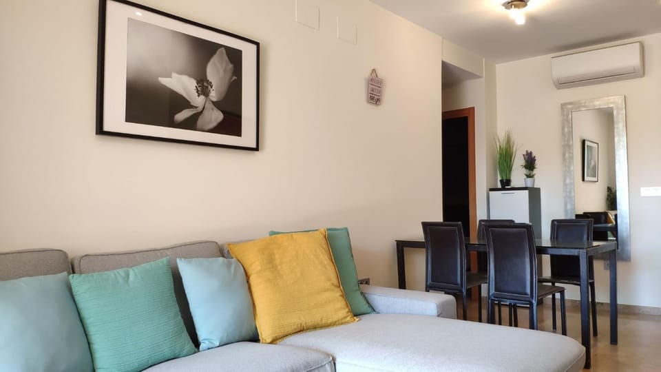 Beautiful 2 bedroom 2 bathroom apartment with pool Apartment in Roquetas de Mar