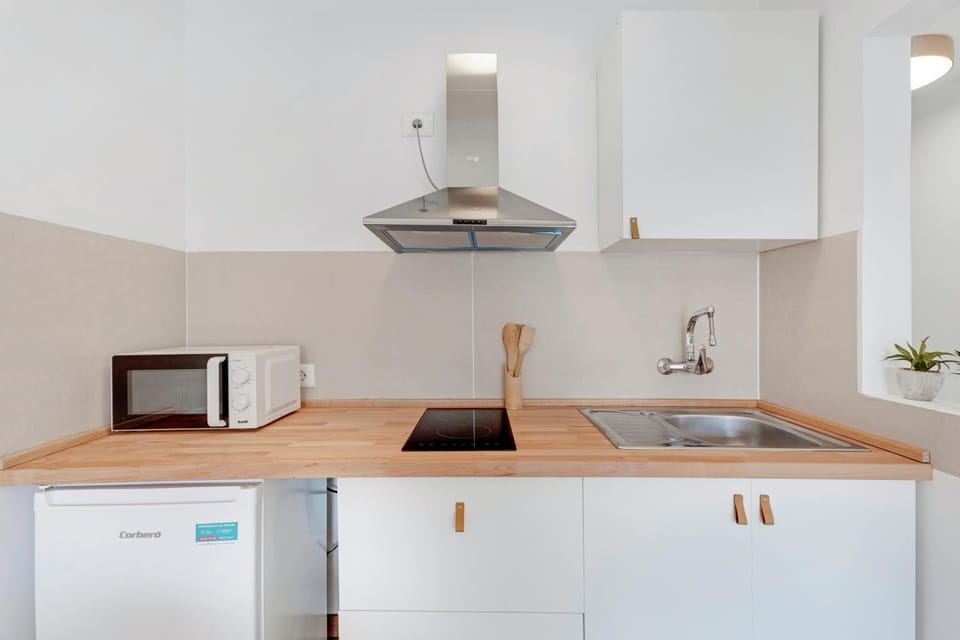 Kitchen or kitchenette, Living room