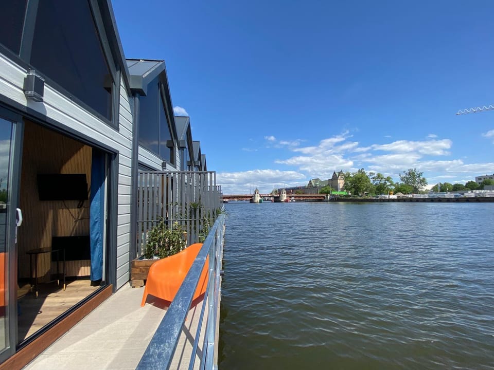View (from property/room), Balcony/Terrace, River view