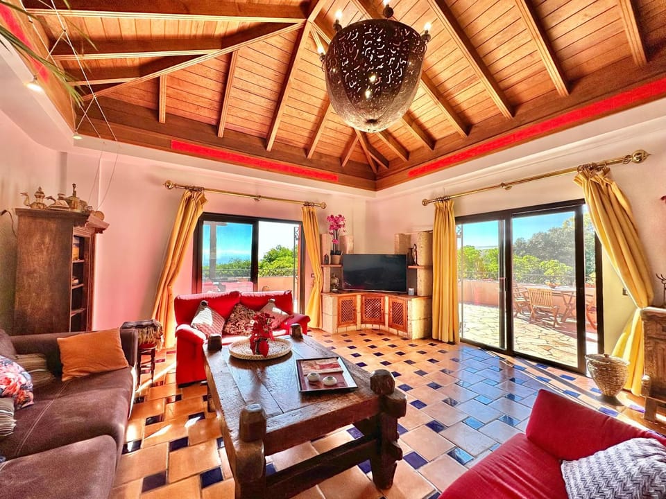 TV and multimedia, Balcony/Terrace, Living room