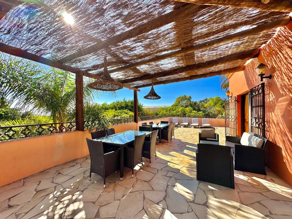 Balcony/Terrace, Dining area, Garden view