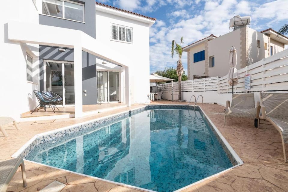 Lindos Villa Ekaterina Villa in Paralimni