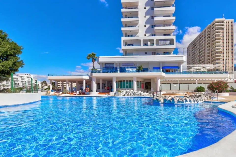 Property building, Swimming pool