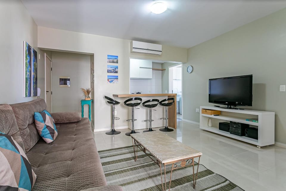 WI-FI 200MB | 400m from Ingleses Beach #IA10 Apartment in Florianopolis