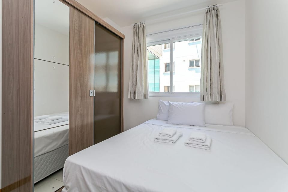 Bed, Photo of the whole room, Bedroom, towels, wardrobe