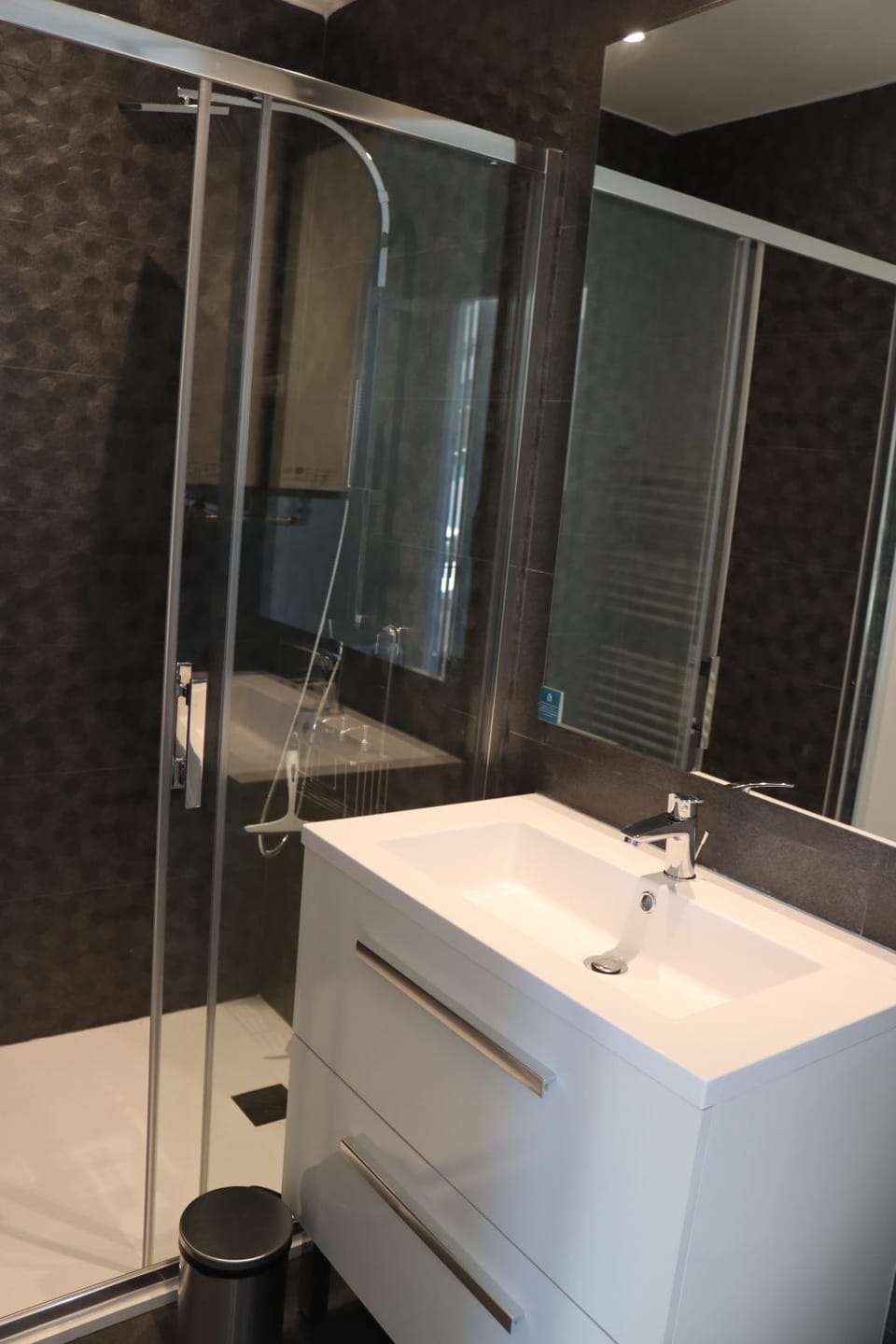 "Le 104" studio cosy proche de Rouen avec parking Apartment in Normandy