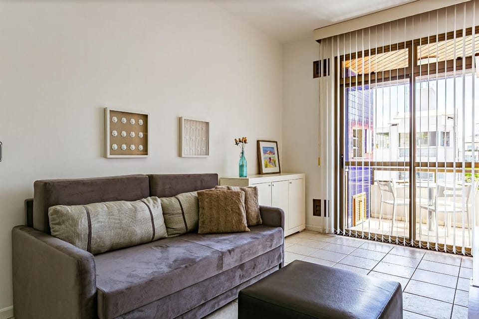 WI-FI 240MB | 350m from Jurerê Beach #JA13 Apartment in Florianopolis