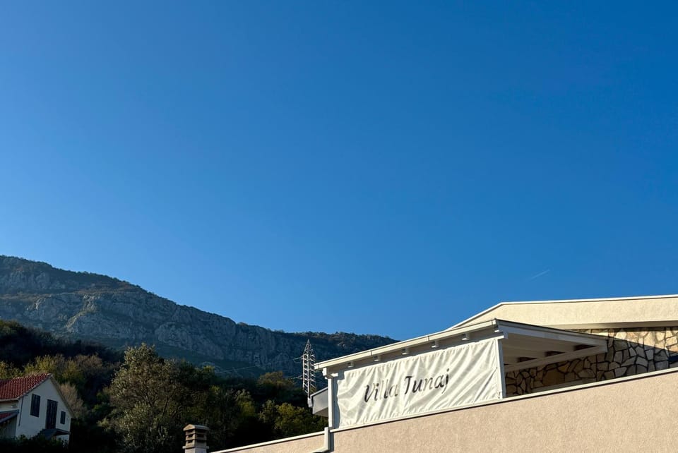 Villa Tunaj new Pool and BBQ Villa in Montenegro