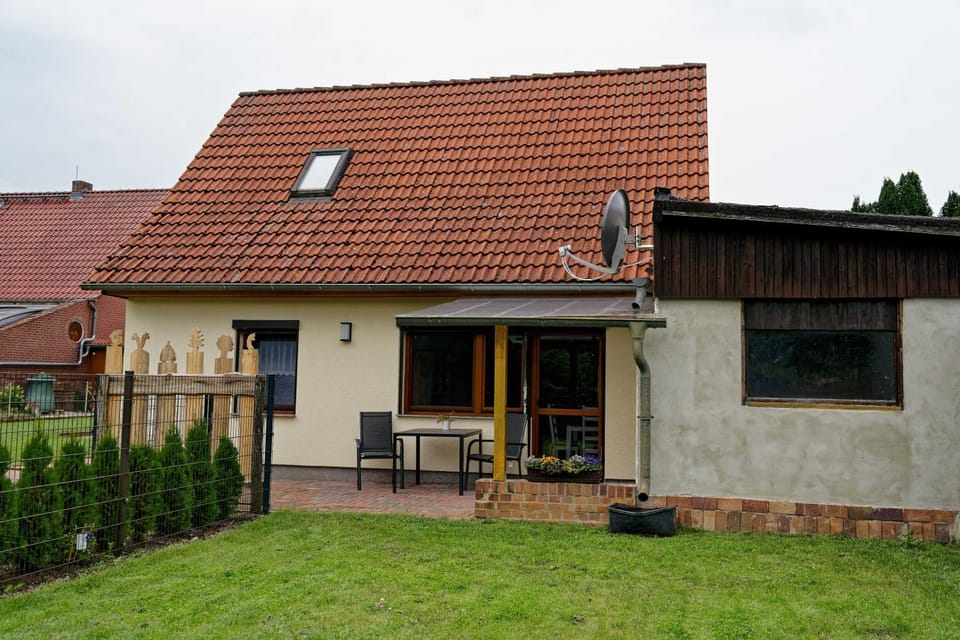 Property building, Garden, Garden view