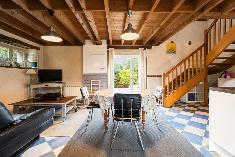 Property building, Living room