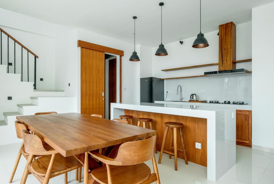 Kitchen or kitchenette, Dining area, minibar
