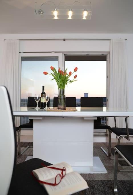 Living room, Seating area, Dining area