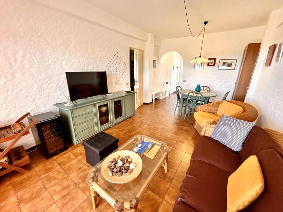 Trilocale Antonella al Taunus con vista mare Apartment in Marche