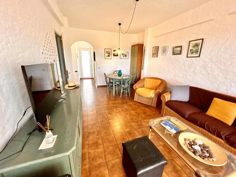 Trilocale Antonella al Taunus con vista mare Apartment in Marche