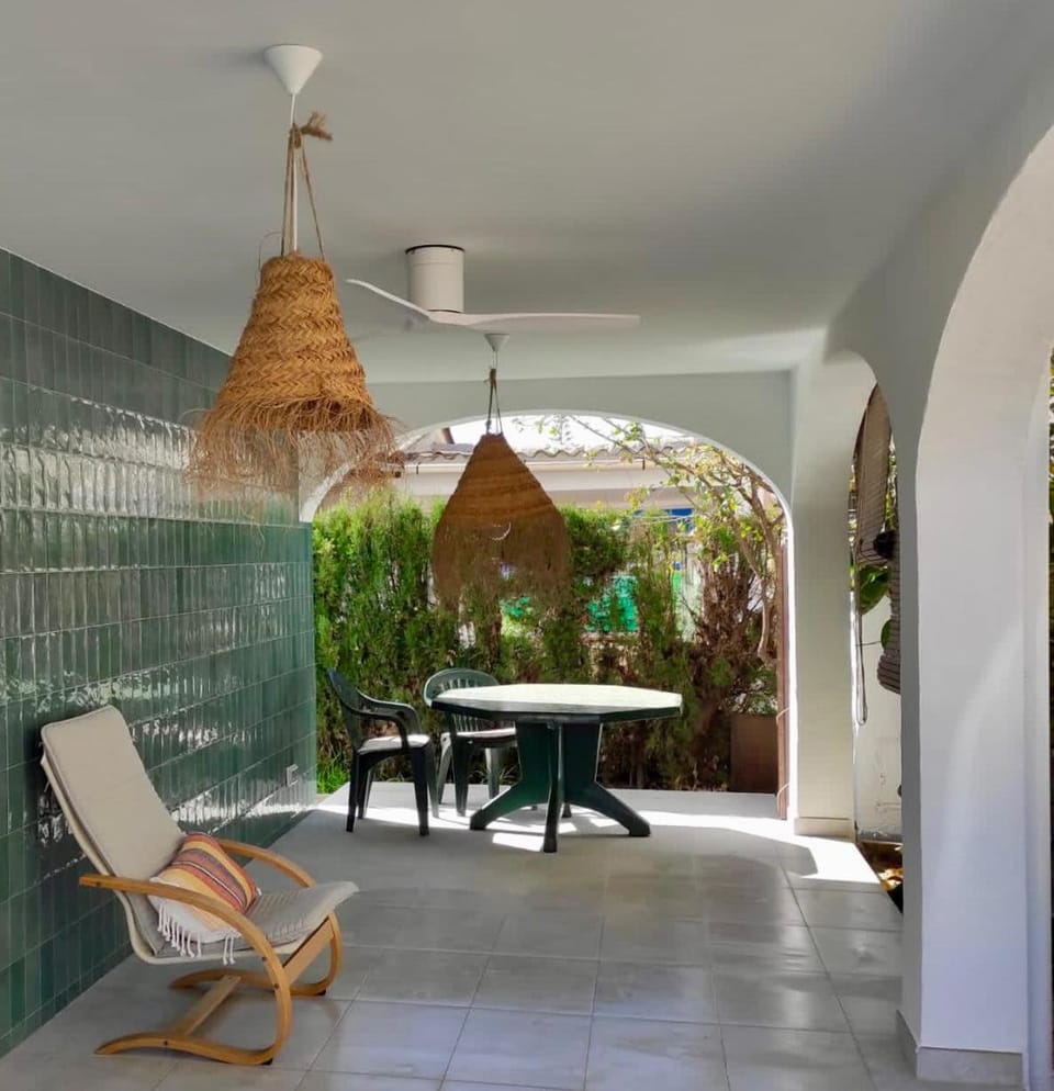 Patio, Seating area