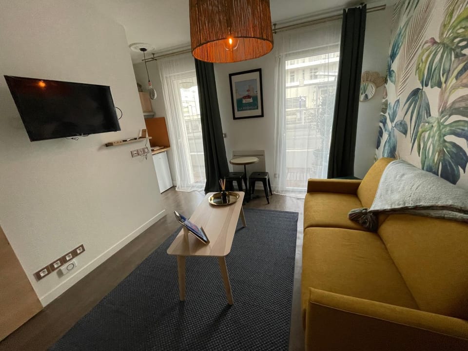 STUDIO de charme COSY BED, LA ROCHELLE Apartment in La Rochelle
