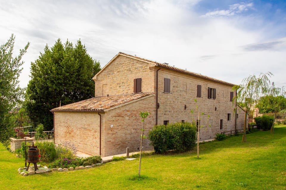 Property building, Natural landscape, Garden, Garden view