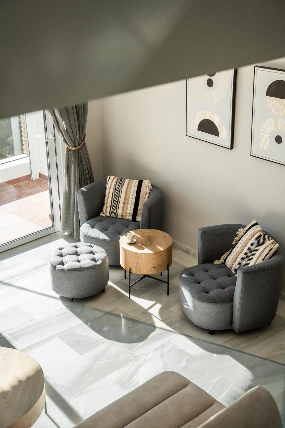 Living room, Seating area