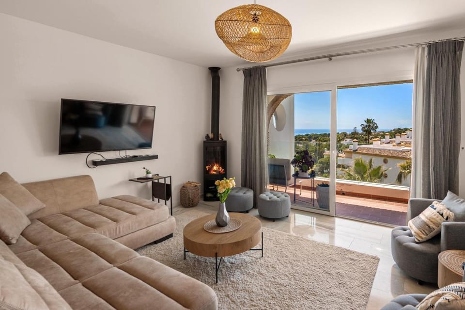 Living room, Sea view