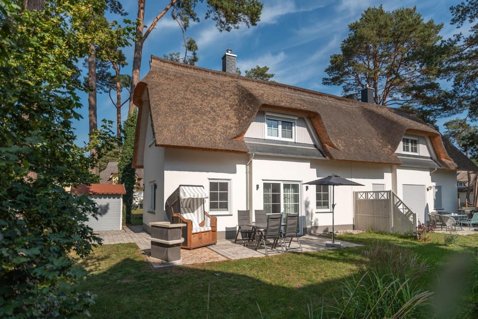 Property building, Garden