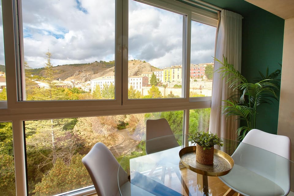 View (from property/room), Living room, Dining area, Mountain view